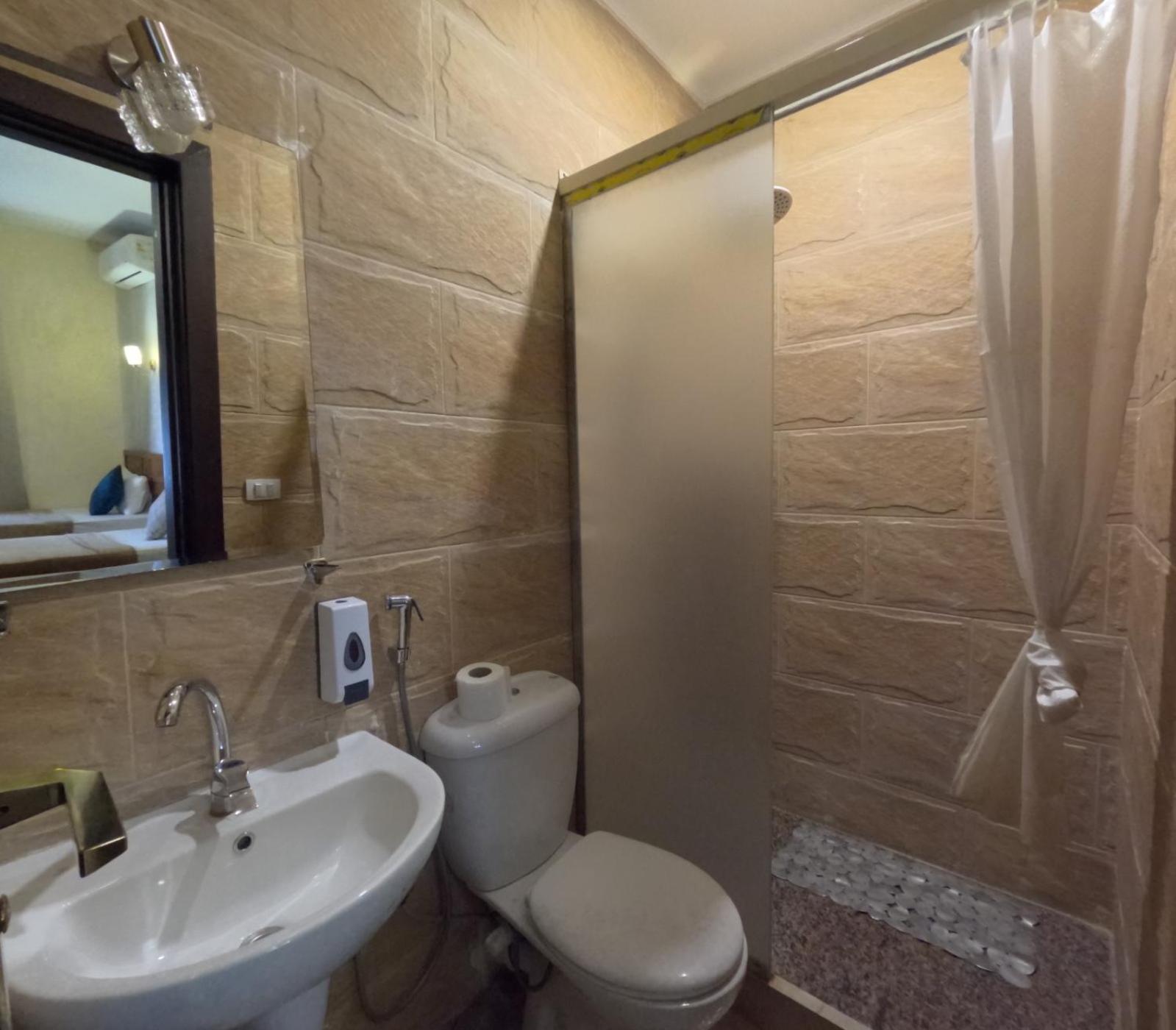 Dream Boutique Hotel 3*
